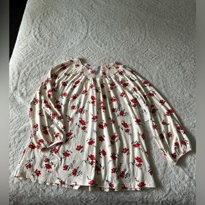 Girl’s old navy top size XXL plus (16)